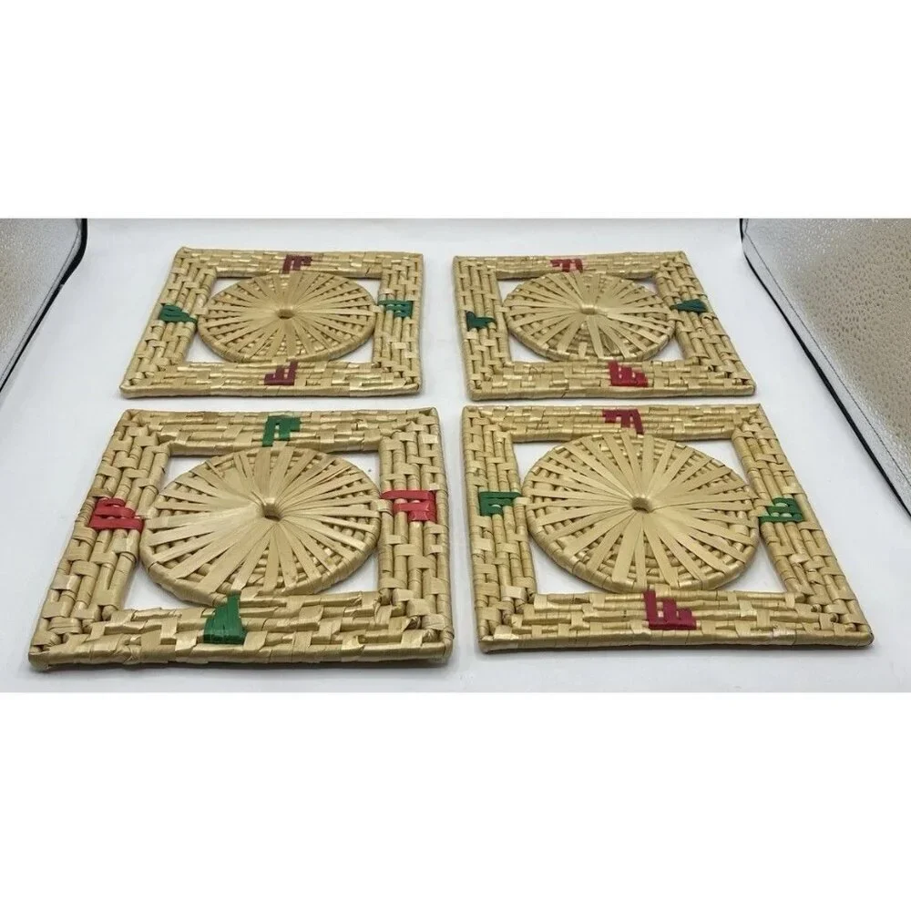 Vintage Hot Pad Trivets Set Of 4 Woven Wicker Straw Rattan Raffia Square 7” X 7”